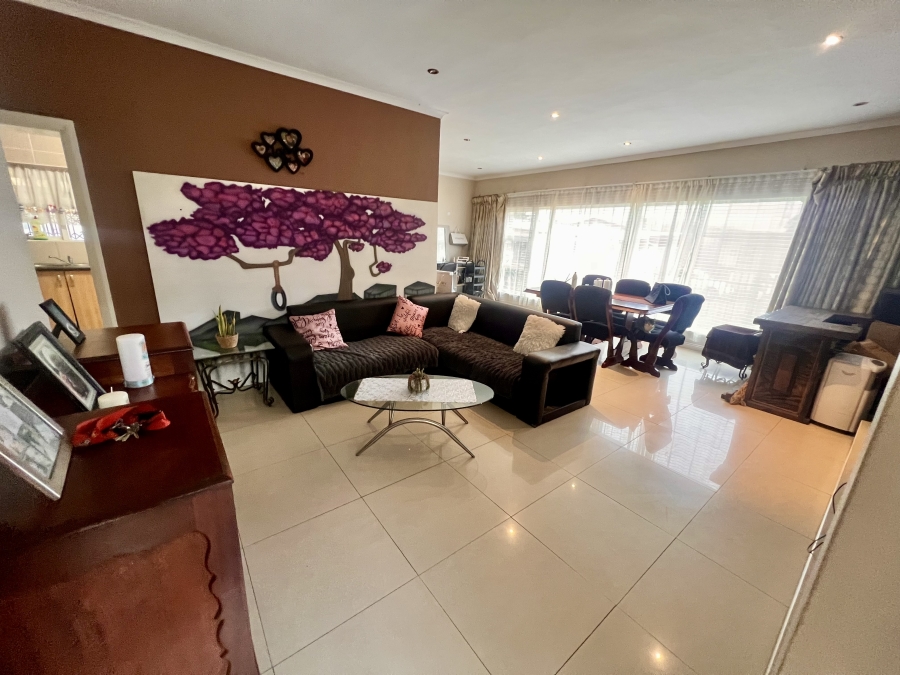 4 Bedroom Property for Sale in Townsend Estate Western Cape